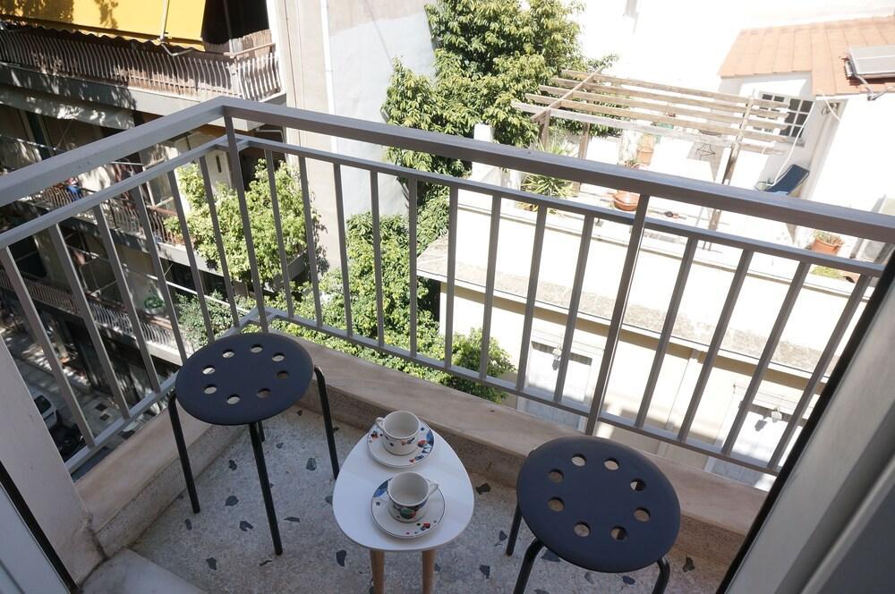 The Belgian Connection In Koukaki Apartment Атина Екстериор снимка